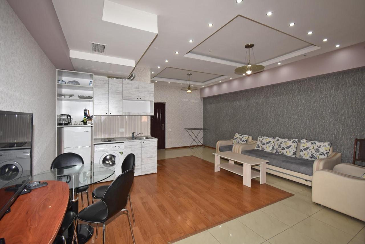 Armenak Apartment No 8, Abovyan Street Jerevan Exteriér fotografie
